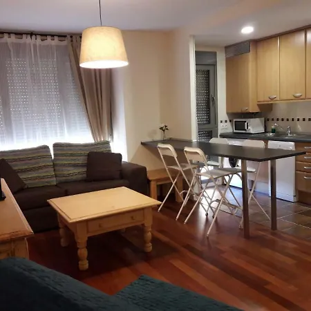 En C/ Peroneros * Latas